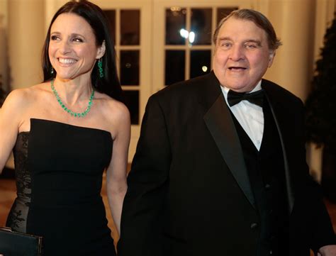 julia louis dreyfus dad.